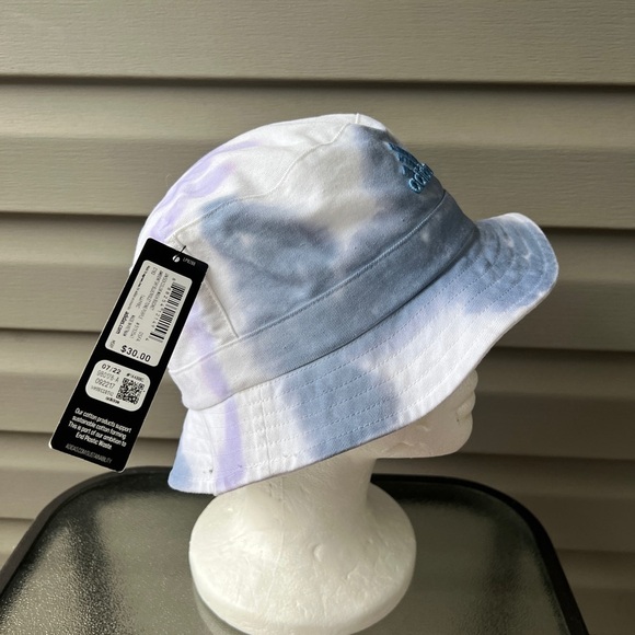 NWT- Adidas Bucket Hat In Blue And Purple Tie Dye OSFA - Picture 3 of 7